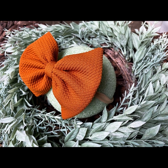 Nylon Bow - Picture 1 of 2